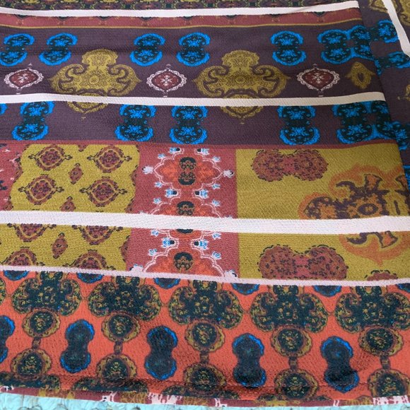 LORD & TAYLOR - Printed Top - NEW without Tags - Picture 5 of 7